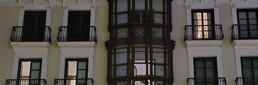 ‘Las vidas que no viví. Un inventario de oficios imaginados y de la luz que dejaron en mí’, por Ricardo Alba.
